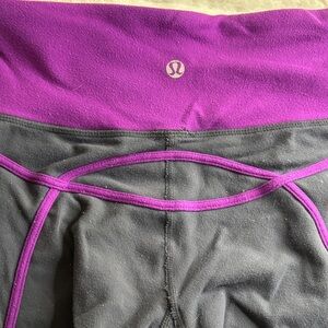 lululemon athletica Purple and Black Leggings cropped